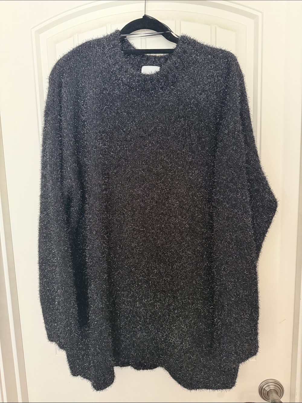 H&M Women’s  Black Fuzzy Crewneck Sweater/Tunic